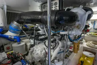 Thumbnail von Hatteras 80 Enclosed Bridge Skylounge Royal Reelin