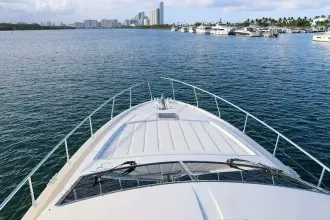 Thumbnail von Ferretti Yachts 55 Bond Voyage