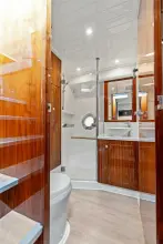 Thumbnail von Riviera 48 Aesculapian