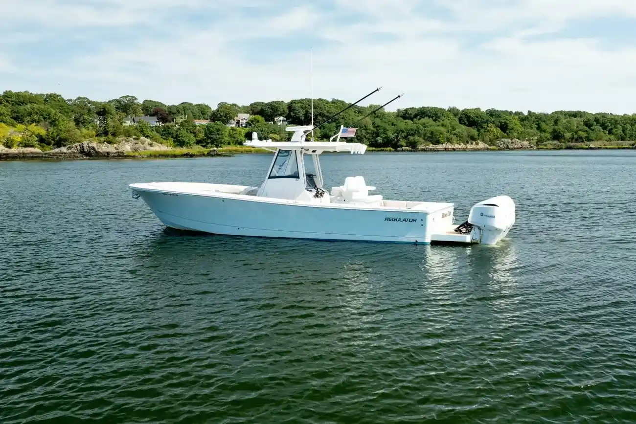 Regulator 34 Blue Chip