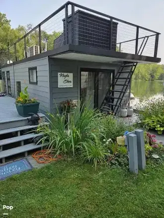 East Coast Houseboats Freedom 40