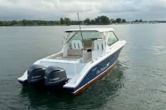 Thumbnail von Pursuit DC 325 On Pointe