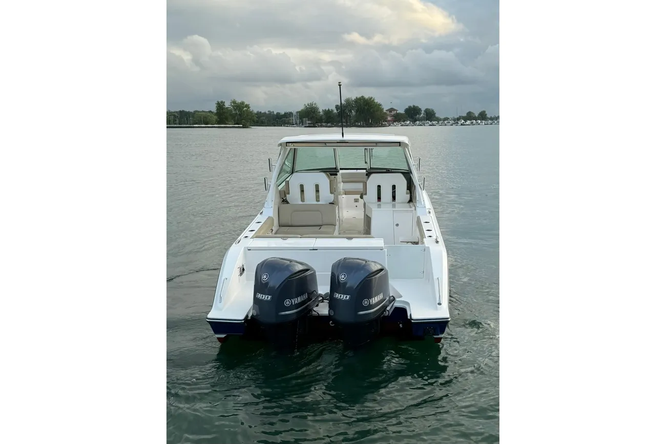 Thumbnail von Pursuit DC 325 On Pointe