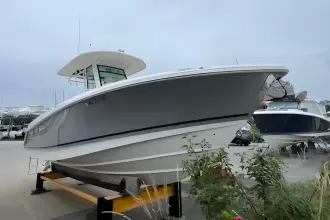 Thumbnail von Boston Whaler 280 Outrage