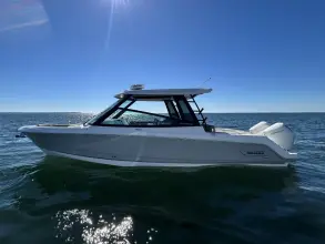 Thumbnail von Boston Whaler 330 Vantage