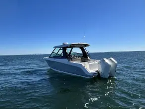 Thumbnail von Boston Whaler 330 Vantage