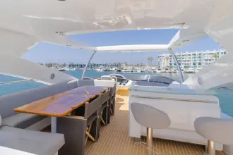 Thumbnail von Sunseeker 88 Yacht