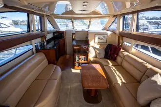 Thumbnail von Meridian 341 Sedan