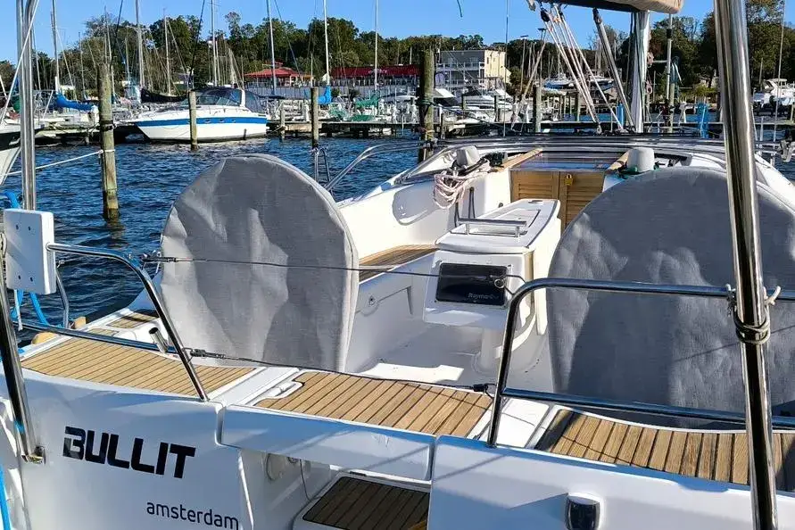 Thumbnail von Beneteau Oceanis 40