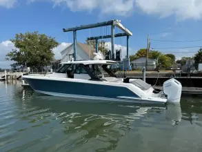 Thumbnail von Tiara Yachts 48LS