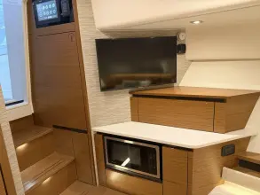 Thumbnail von Tiara Yachts 48LS