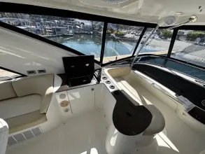 Thumbnail von Meridian 441 Sedan