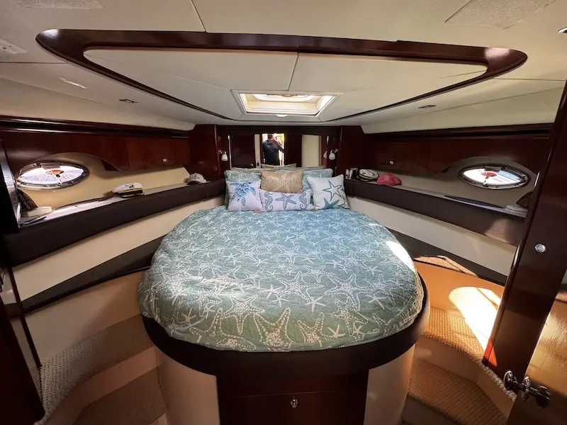 Thumbnail von Meridian 441 Sedan