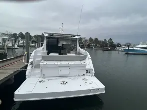 Thumbnail von Cruisers Yachts 42 Cantius