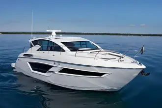 Thumbnail von Cruisers Yachts 46 Cantius
