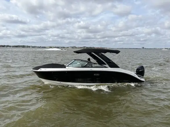 Sea Ray Sundancer 270 