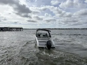 Thumbnail von Sea Ray Sundancer 270