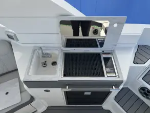 Thumbnail von Sea Ray SLX 350