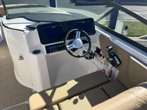 Thumbnail von Sea Ray Sundancer 270