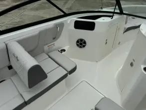 Thumbnail von Sea Ray Sundancer 270