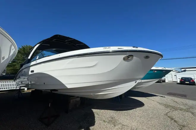 Sea Ray Sundancer 270 