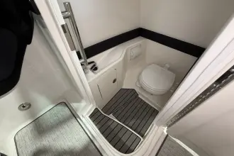 Thumbnail von Sea Ray SLX 280 s motorem