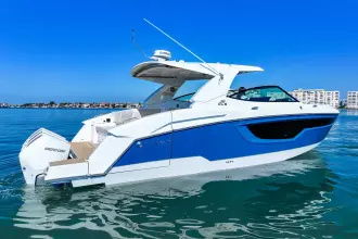 Thumbnail von Cruisers Yachts 38 GLS OB