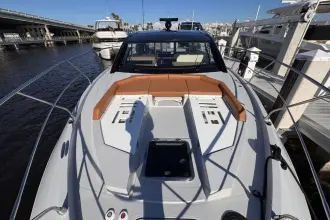 Thumbnail von Cruisers Yachts 46 Cantius