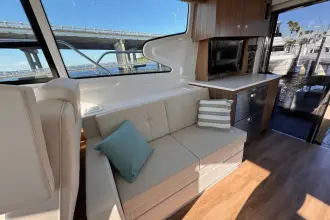 Thumbnail von Cruisers Yachts 46 Cantius