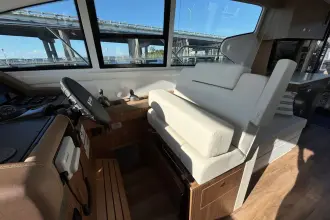 Thumbnail von Cruisers Yachts 46 Cantius