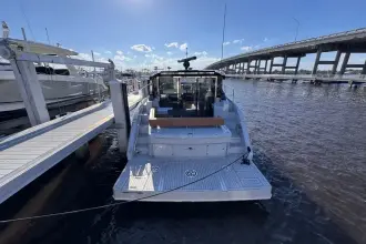 Thumbnail von Cruisers Yachts 46 Cantius