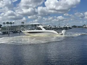 Thumbnail von Sea Ray SLX 400 buitenboordmotor