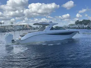 Thumbnail von Sea Ray SLX 400 buitenboordmotor