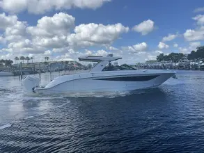 Thumbnail von Sea Ray SLX 400 buitenboordmotor