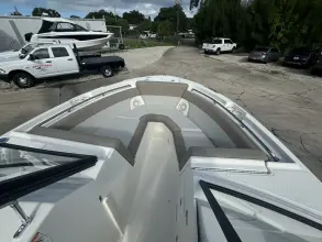 Thumbnail von Boston Whaler 210 Vantage