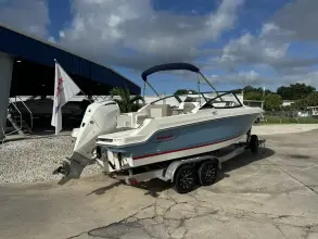Thumbnail von Boston Whaler 210 Vantage
