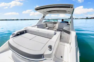 Thumbnail von Sea Ray SLX 310 fuera de borda