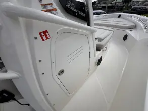 Thumbnail von Boston Whaler 220 Dauntless