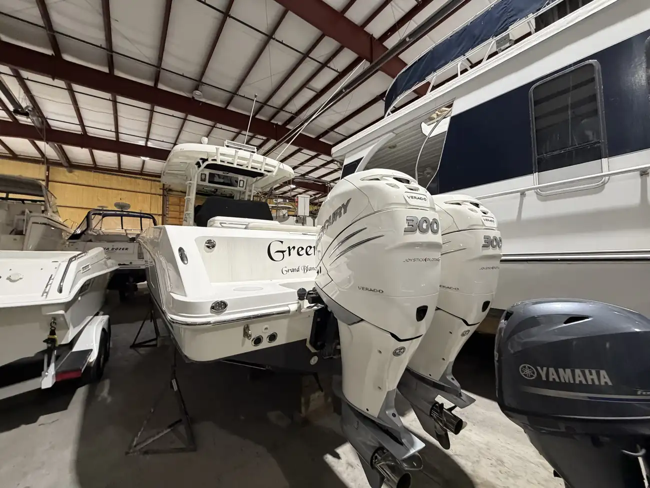 Thumbnail von Boston Whaler Outrage 330