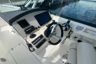Thumbnail von Boston Whaler 270 Vantage
