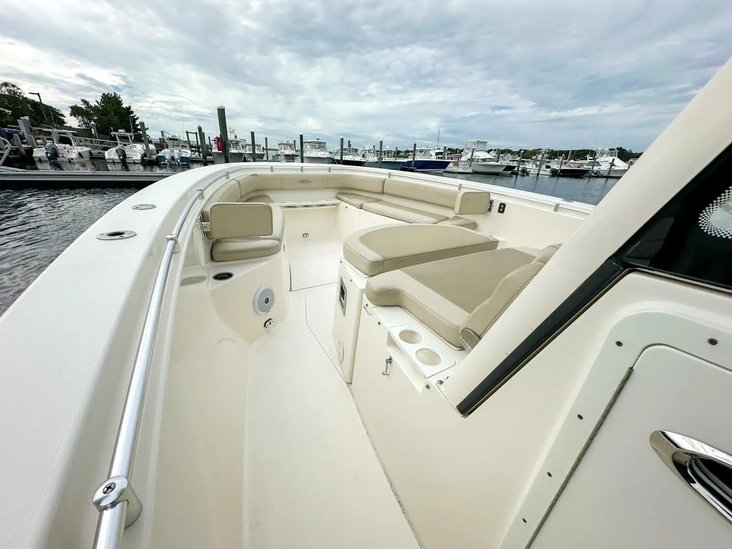 Thumbnail von Cobia 344 CC The Rodfather