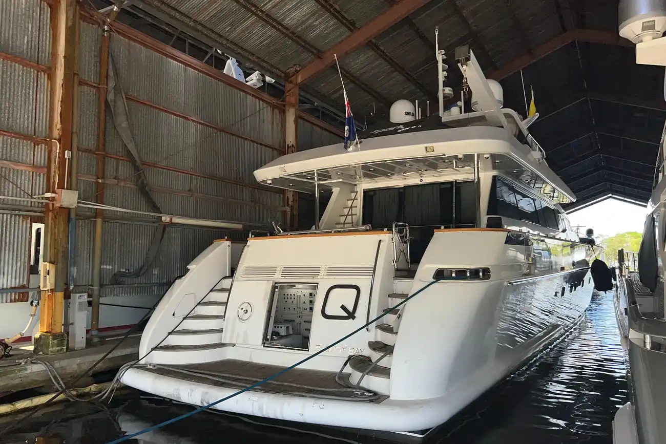 Thumbnail von Falcon 106 M/Y Q