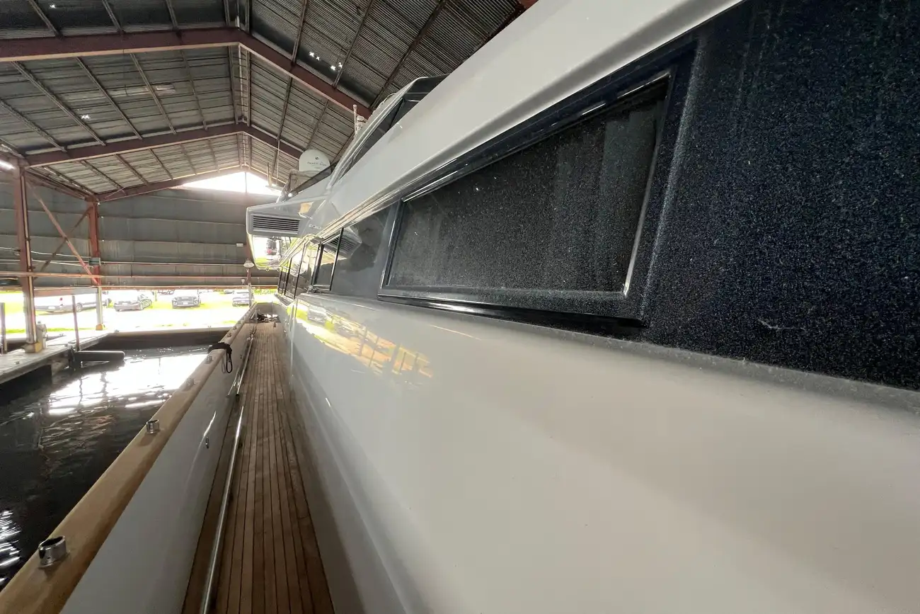 Thumbnail von Falcon 106 M/Y Q