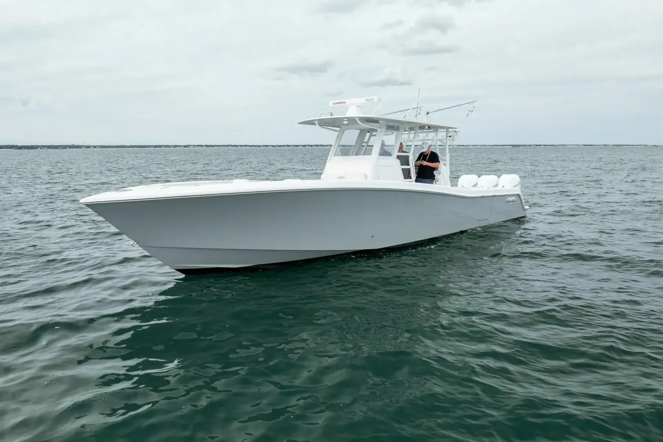 Invincible 39 Open Fisherman