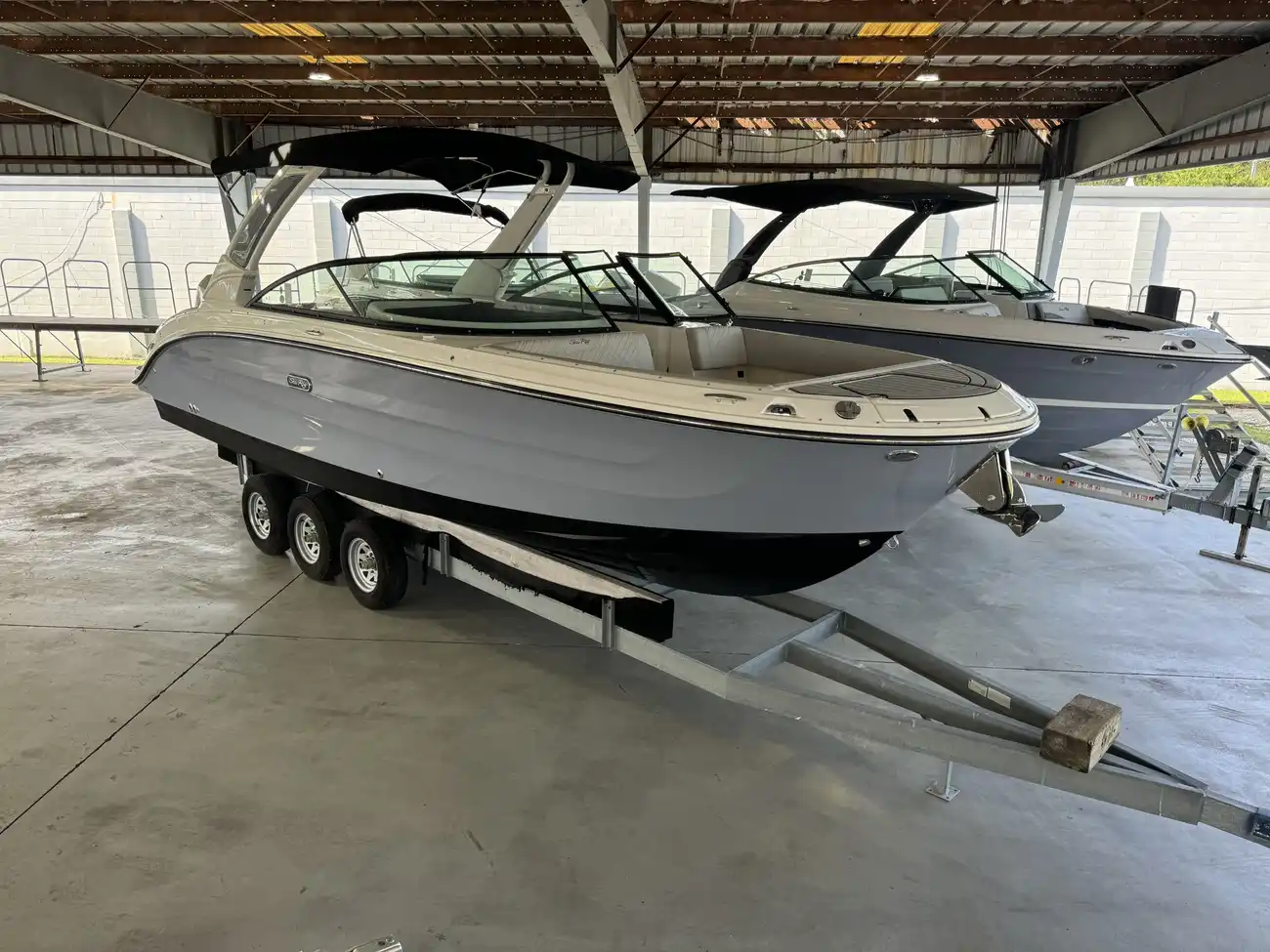 Sea Ray SDX 270 Outboard