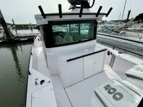 Thumbnail von Axopar 28 Cabin Macchina