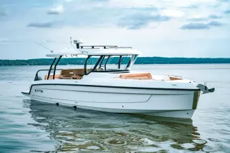 Thumbnail von Cruisers Yachts 38 VTR