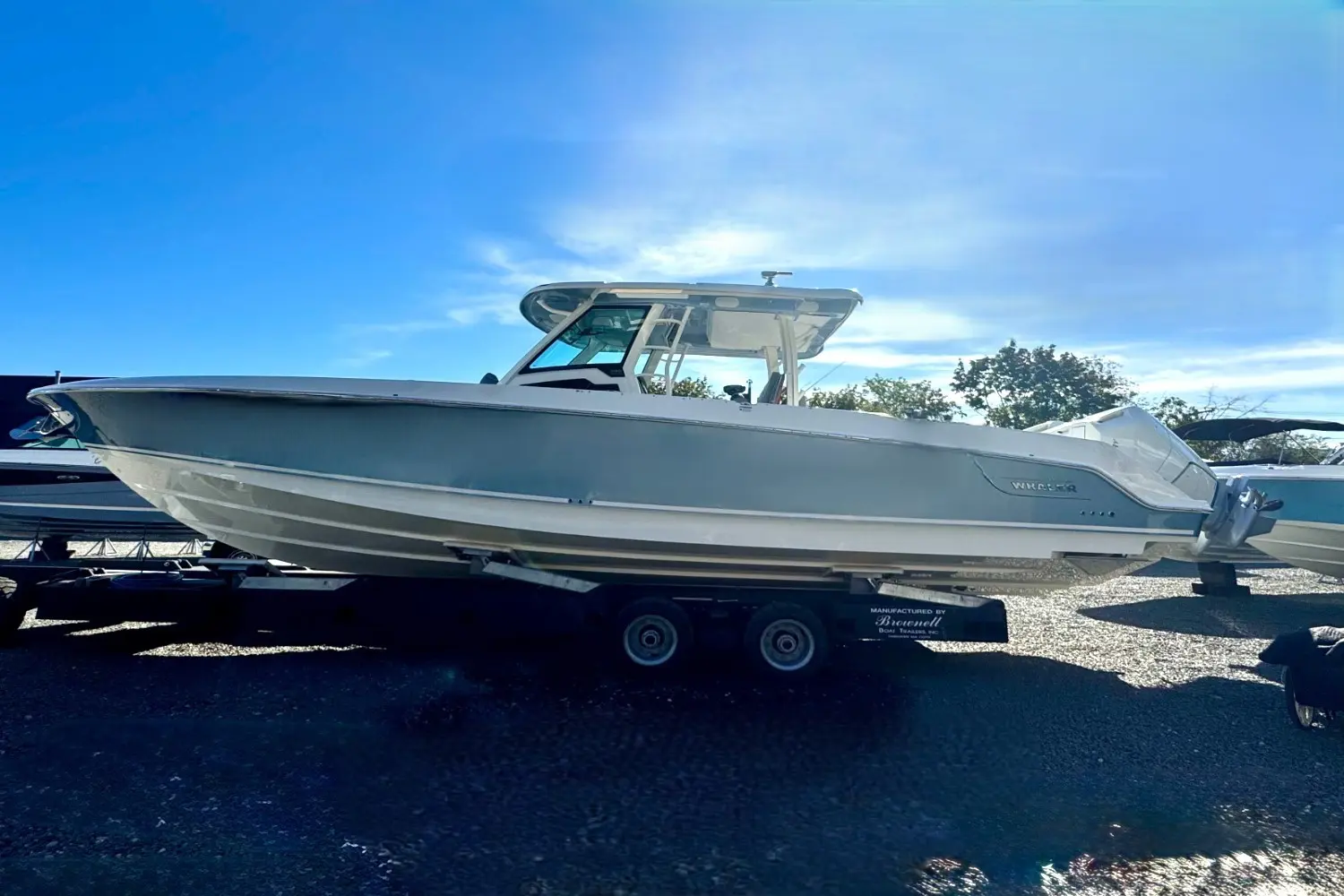 Boston Whaler 380 Outrage