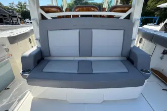 Thumbnail von Boston Whaler 380 Outrage