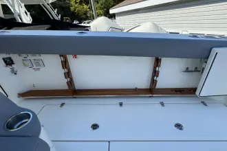 Thumbnail von Boston Whaler 380 Outrage